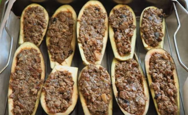 Помидоры, фаршированные сыром и чесноком: 12 простых рецептов
