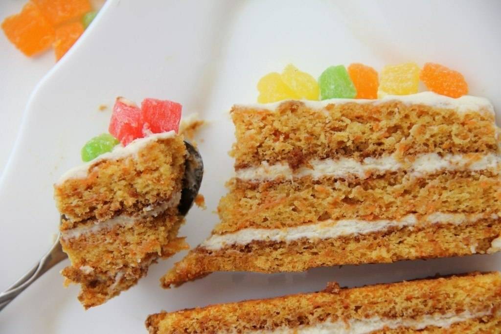 Самый вкусный морковный пирог: 10 простых рецептов