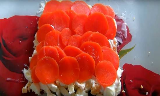 Вкусные салаты с грибами. 7 простых и подробных рецептов на день рождения и новый год