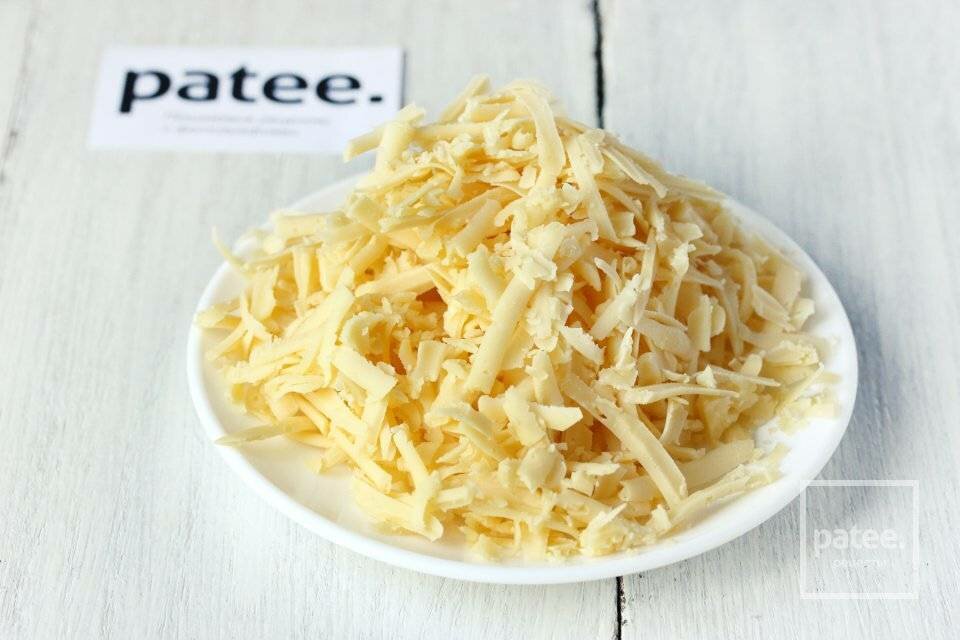 Домашняя пицца с грибами