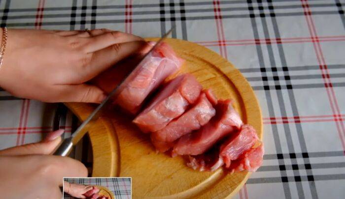 Жаркое по-домашнему из свинины и картофеля: 9 популярных рецептов