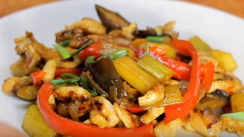 Овощное рагу с курицей