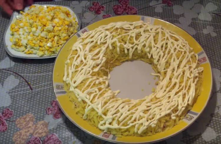 Салат гранатовый браслет