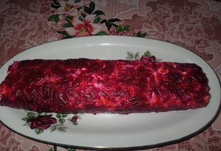Закуска из лаваша: рулетики с сельдью и картофелем