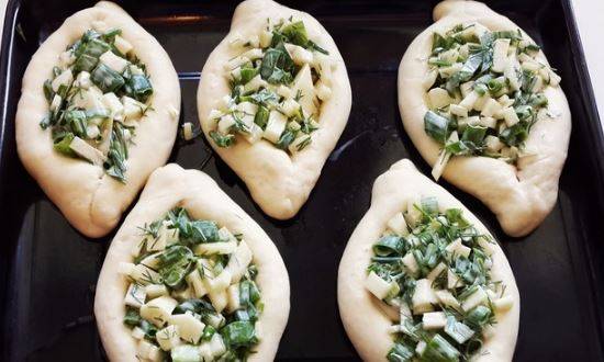 Пирожки с картошкой, испечённые в духовке