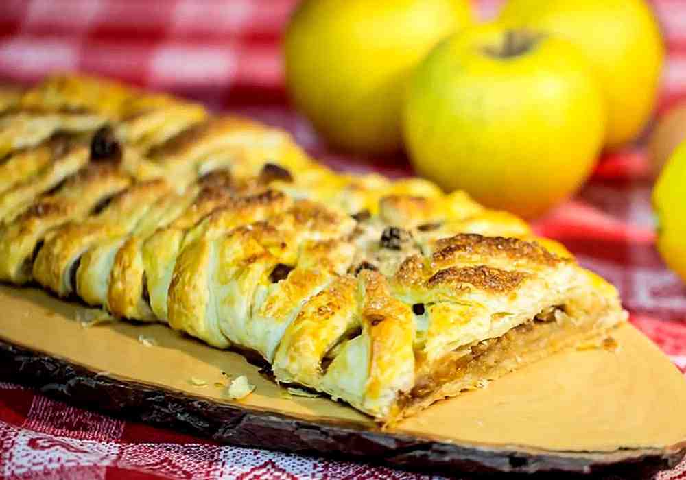 Пирожки с яблоками в духовке — быстрые и вкусные рецепты