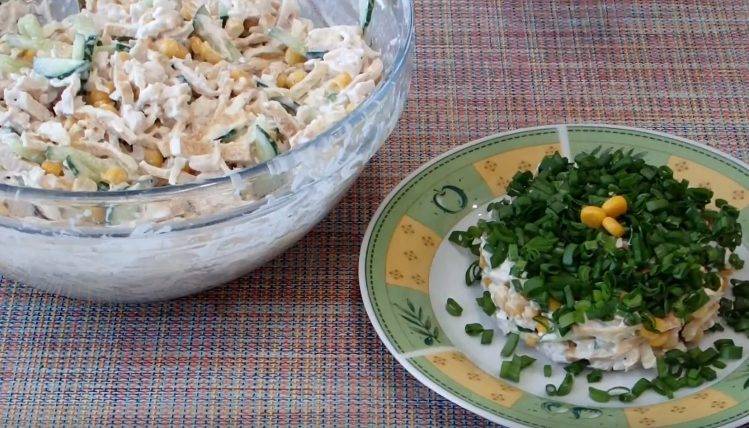 20 простых и вкусных салатов, которые подойдут на все случаи жизни