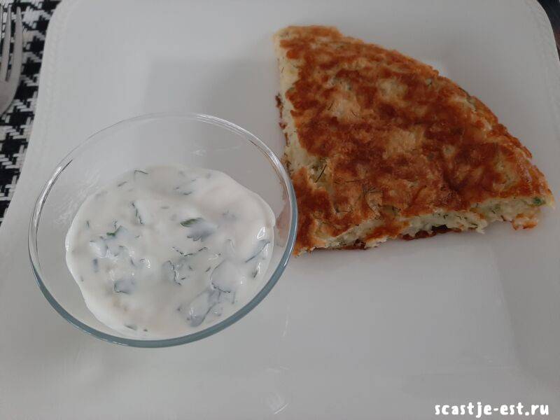 Ленивые хачапури с сыром на сковороде – 6 быстрых и вкусных рецептов