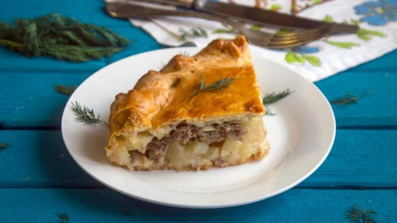 Мясо с грибами, запеченное в духовке или мультиварке
